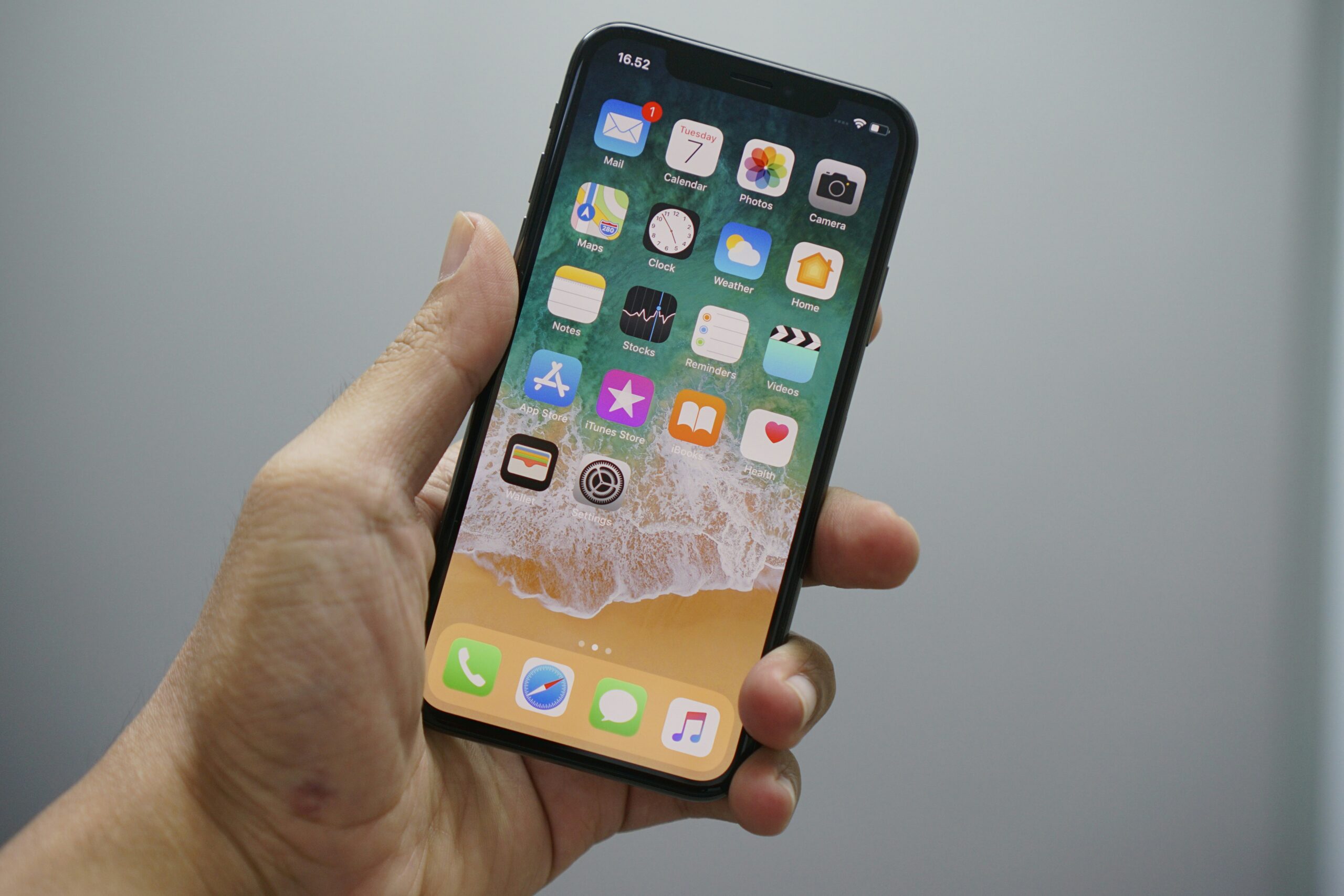 The iPhone 13 Pro Will Probably Make Me Yawn, But I’ll Get One Anyway